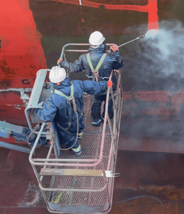 High-pressure water washing up to 500 bar