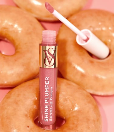 product photography for lipgloss