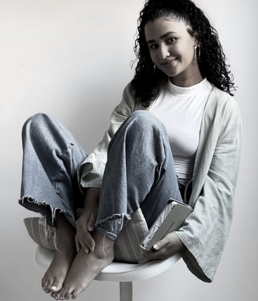 Imagen de una chica miembro del equipo de Diseño de Efecto Ñoh