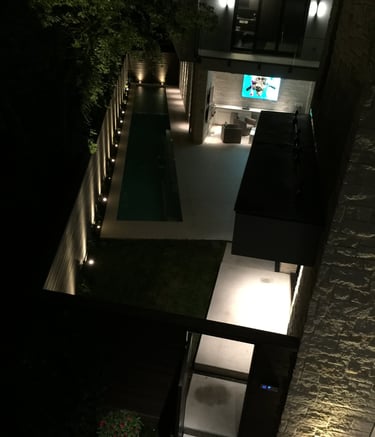 fence up lighting
