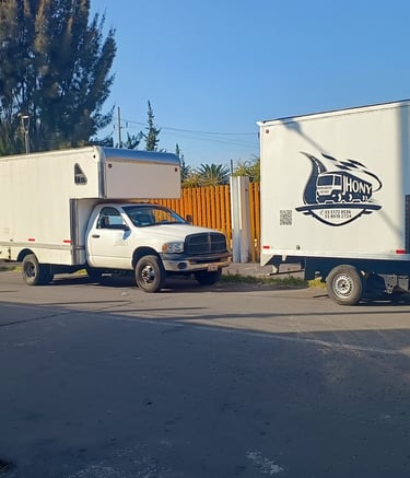 Transporte seguro de muebles en unidades monitoredas de Jhony Moving