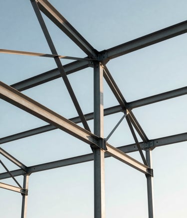 Architectural shot of an industrial nave's structural steel skeleton against a clear sky. The image emphasizes the geometric precision of the beams and joints. Professional photography, minimalist industrial style, clean lines, North American / Mexican setting.