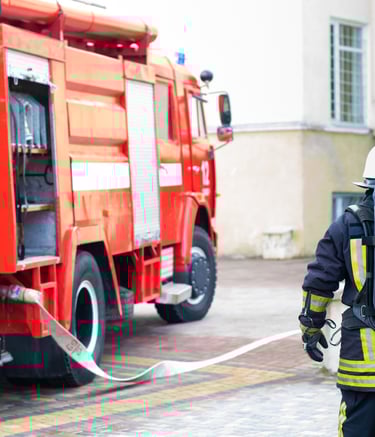 Dr. med. Peter Hauber ist spezialisiert auf die betriebsärztliche Betreuung von Feuerwehren