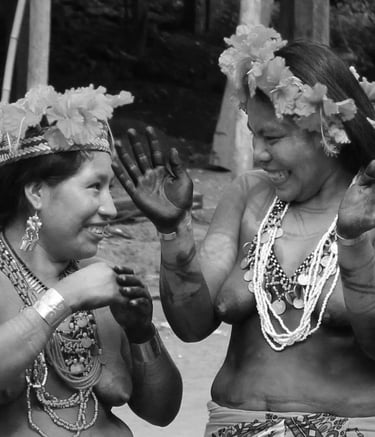 a woman in a native Panama headdress