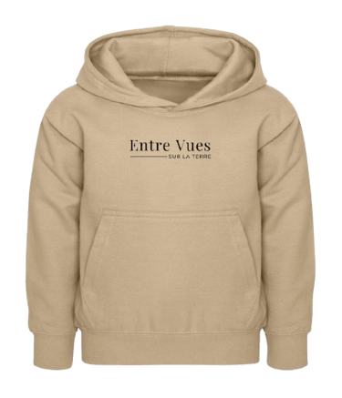 a tan colored hoodie with the words entreme vus on it
