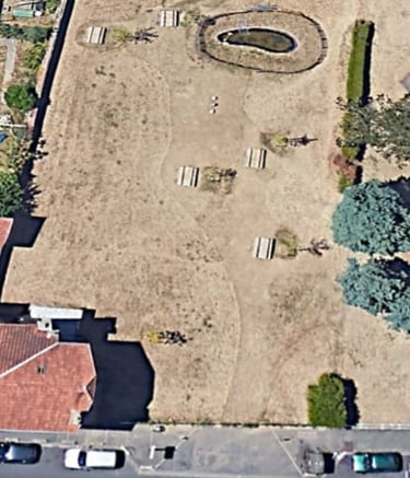 parc pablo Neruda avant Herbes folles