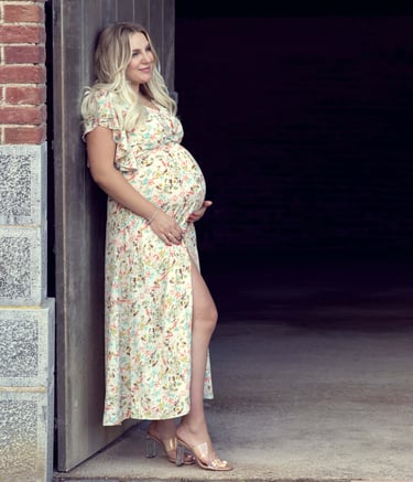 Schöne Babybauchfotos im Studio und Outdoor mit SD Fotografie in Jülich