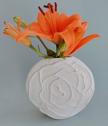 Vase plat Floral, 17cm,  Porcelaine blanche