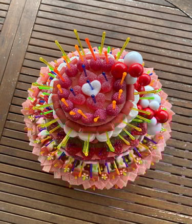 Pièce montée de bonbons a 3 étages fait par Crazy Bask a Biarritz