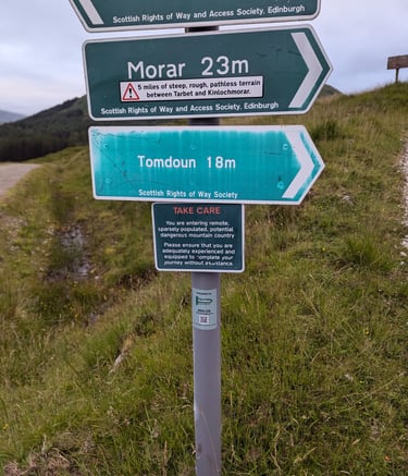 mountain navigation sign