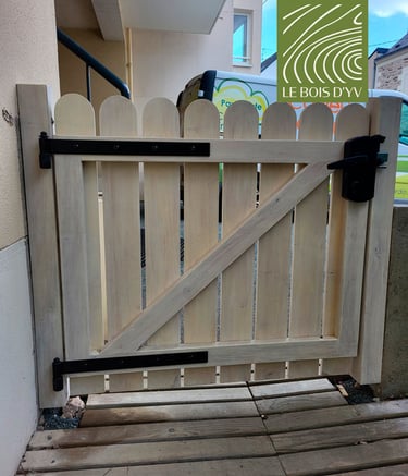 Portillon sur mesure en douglas