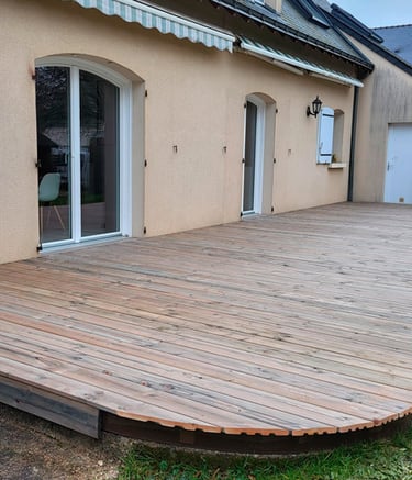 terrasse bois en douglas teinté