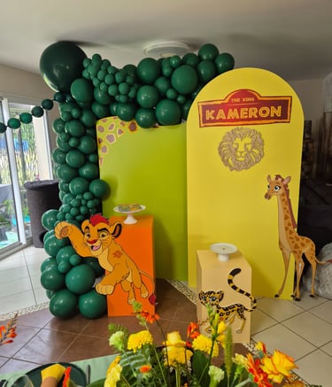 décoration anniversaire sur mesure XXL haut de gamme d'un petit garçon