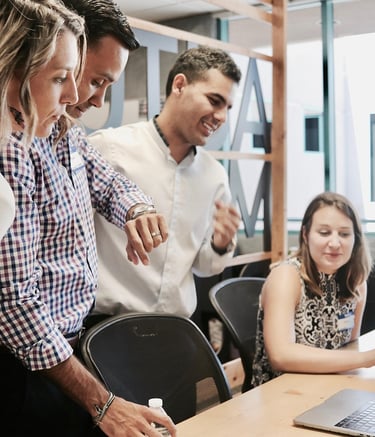 proyectos-imagen1-gentetrabajando