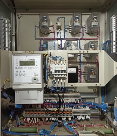 Устройство внутренней ячейки высокого напряжения 