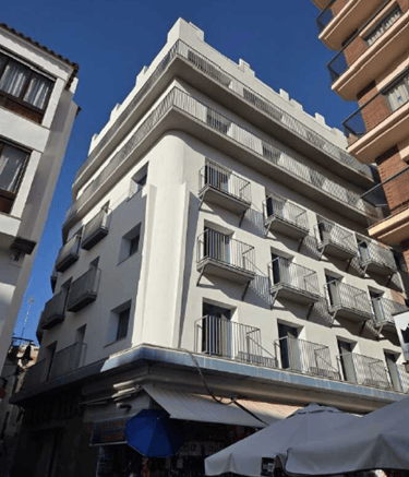 Rehabilitación térmica de fachada mediante sistema SATE en Girona