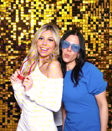 shimmer-backdrop-photobooth