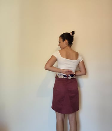 Jupe bordeaux transformée à partir de pantalon