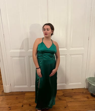 couturière sur-mesure pour votre robe de cérémonie