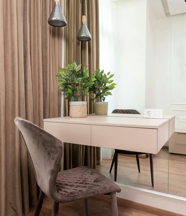 Long curtain rod for small spaces