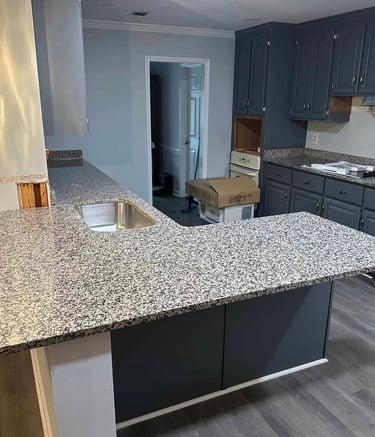 Durable granite slab with high contrast grain pattern