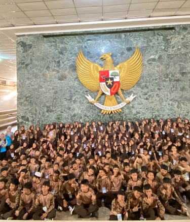 Monumen Nasional ( Monas )