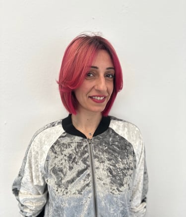 Color pelo rosa. Elumen. Decoloración pelo.