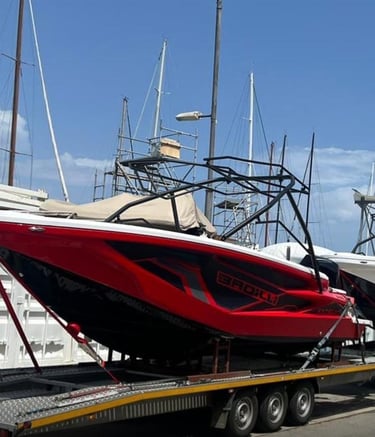 reparacion de estructura de embarcación de competicion  