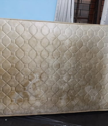 before cuci kasur-kangbersih