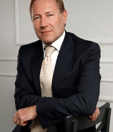 CV, Linkedin, įmonės darbuotojų nuotraukos, Verslo portretų fotografavimas Kaune, eimantasphoto