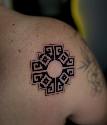tattoo chakana noir tattoo cusco