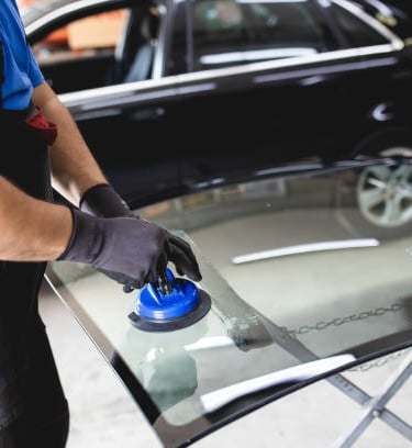 Truck windshield replacement