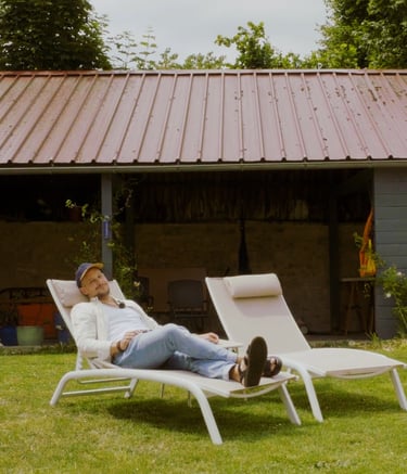 Clément Doche Project, in the garden 