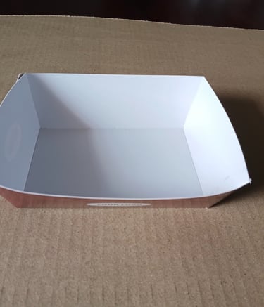 Food-grade paper food tray with leak-resistant coating, suitable for hot food takeaway export ready