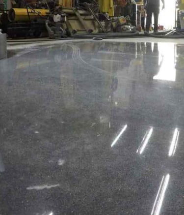 Traitement béton, ponçage et résines décoratives - solutions DG Services pour sols industriels & non