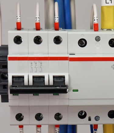 לוחות חשמל ותשתיות מאושרות תקן