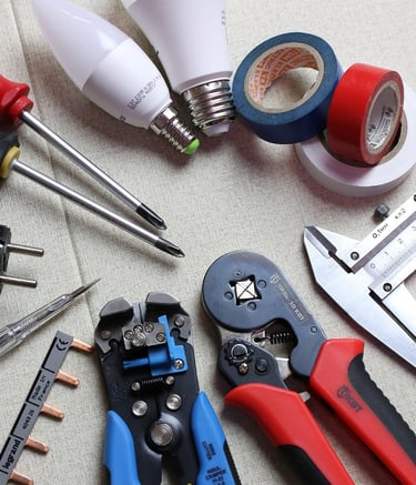 ferramentas e ferragens