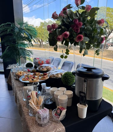 Vuboo Event designer, mesa de coffeebreak para eventos corporativos, talleres, cursos y más