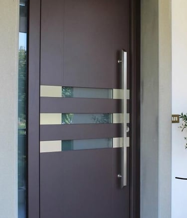 puerta aluminio a medida en A Coruña