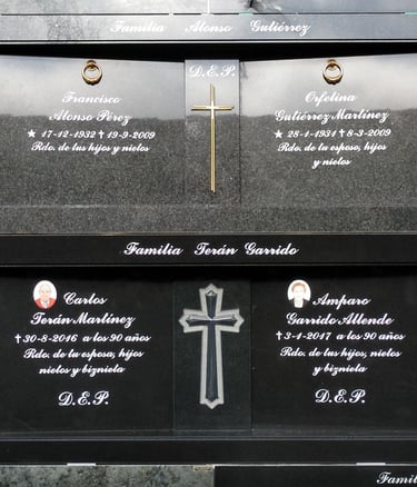 nicho doble de mármoles salces