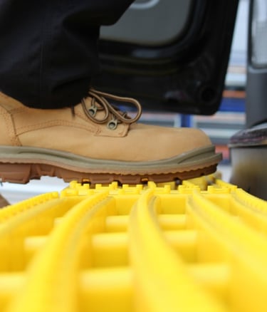 įlipimo laiptas mikroautobusui