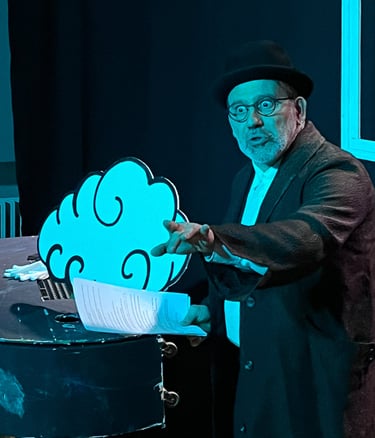 Jean-Philippe DE OLIVEIRA dans Monsieur Satie l'homme qui avait un petit piano dans la tête. Lecture