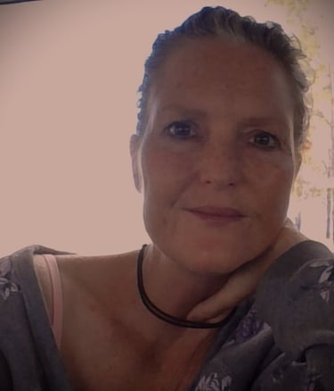 graphic artistic t-shirts