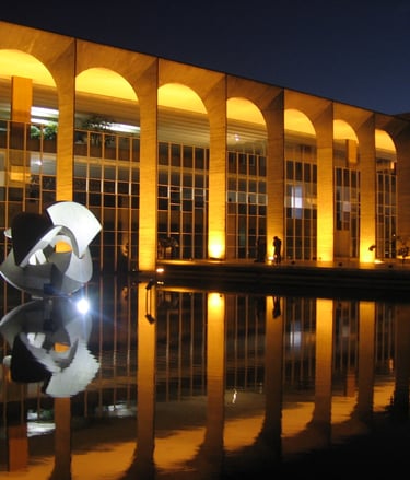 Palacio do Itamaraty - City Tour em Brasilia - TRANSVAN