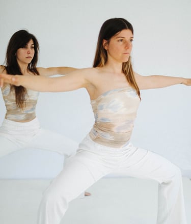 Miriam, experta en Navakaraṇa Vinyāsa yoga
