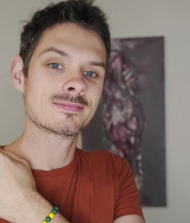 L'artisan avec un bracelet Link vert au poignet