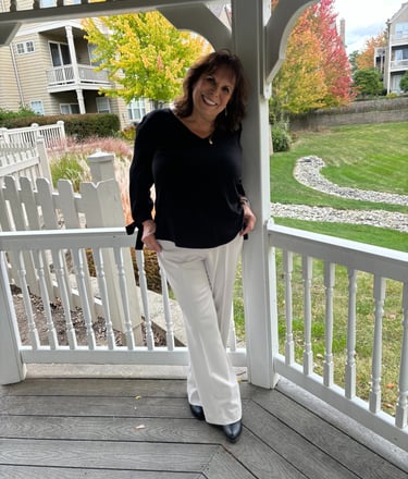 Photo of Lori Saltzman