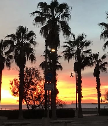 Amanecer en la Playa de la malvarrosa