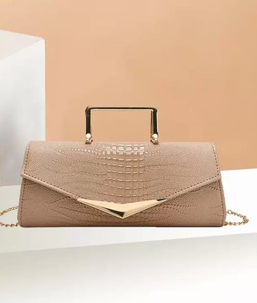 a woman's Party handbag with a chain 