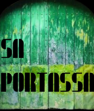 a green door with the words sau pour des gammes